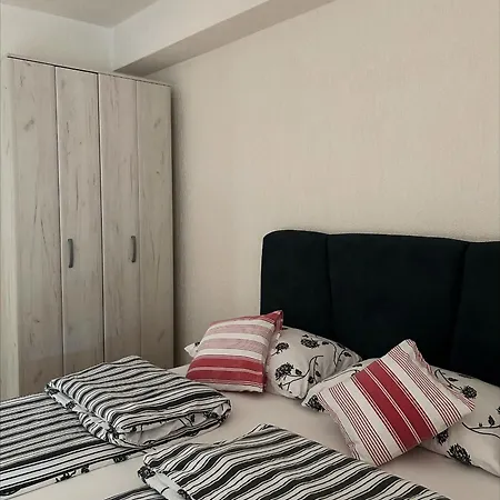Apartment Stan Na Dan 5, *