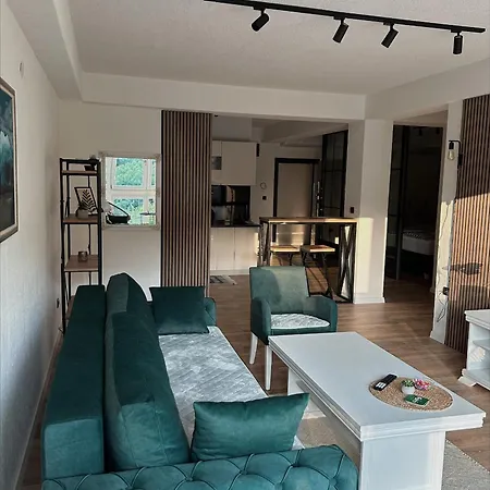 Stan Na Dan 5, Lägenhet *